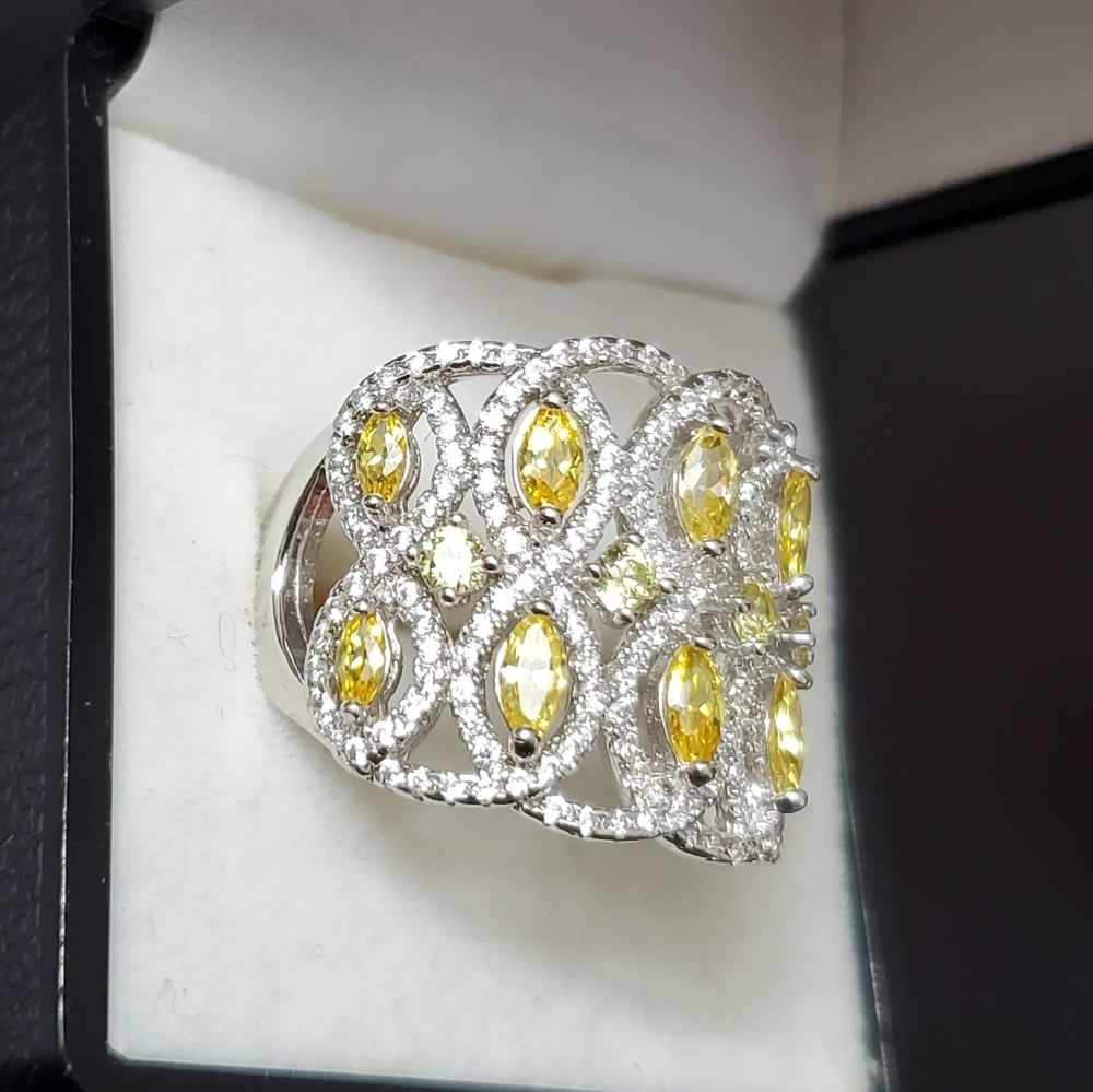 Sterling Silver 925 Yellow and White Diamond Simulant Ring - Picture 5 of 13